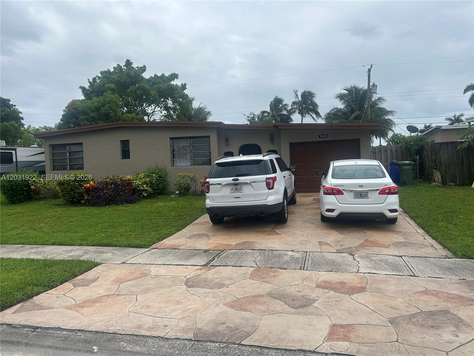 5808 5 / 2 1833 sq. ft. $ 2026-06-05 0 foto