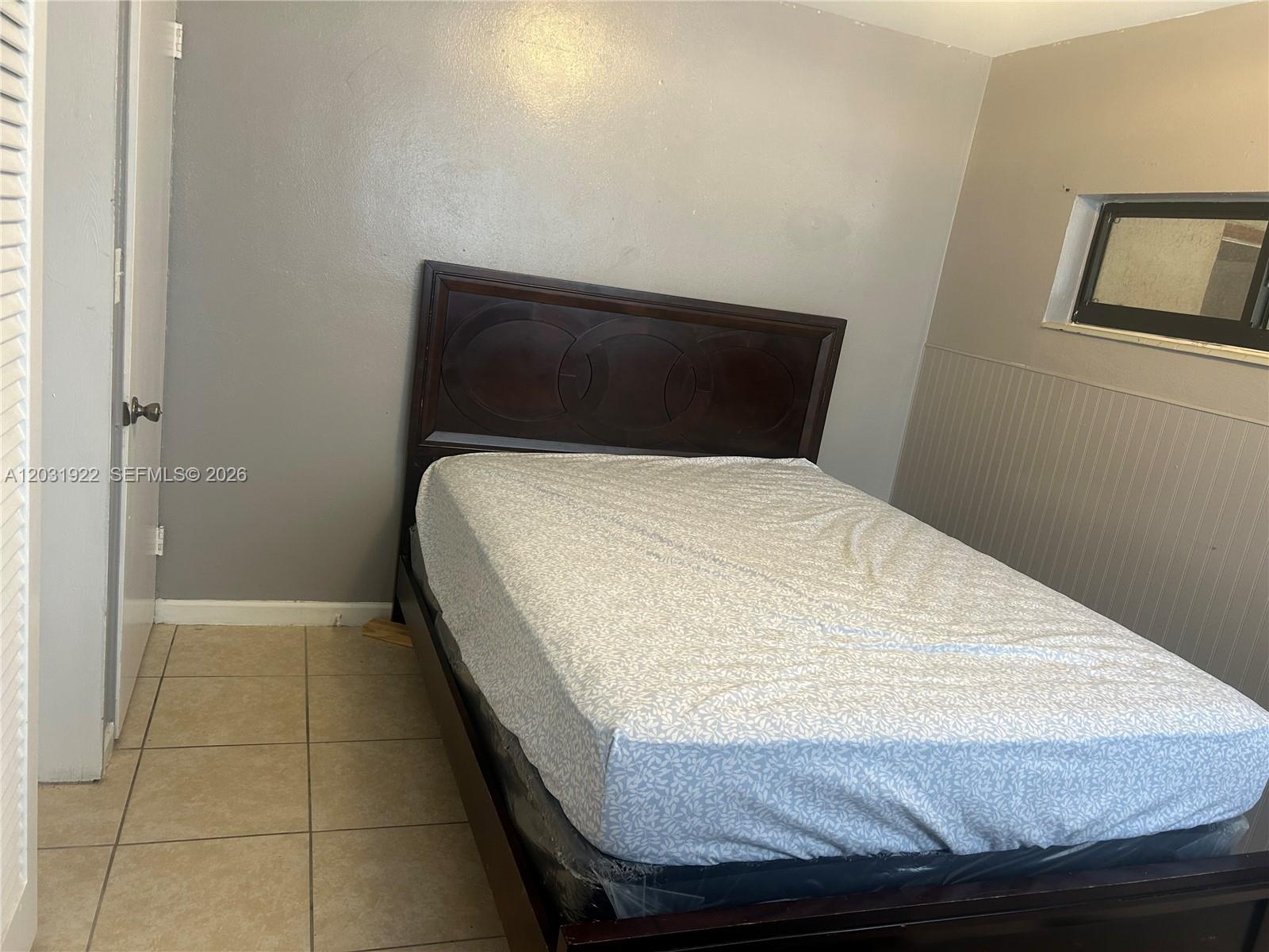 5808 5 / 2 1833 sq. ft. $ 2026-06-05 0 foto