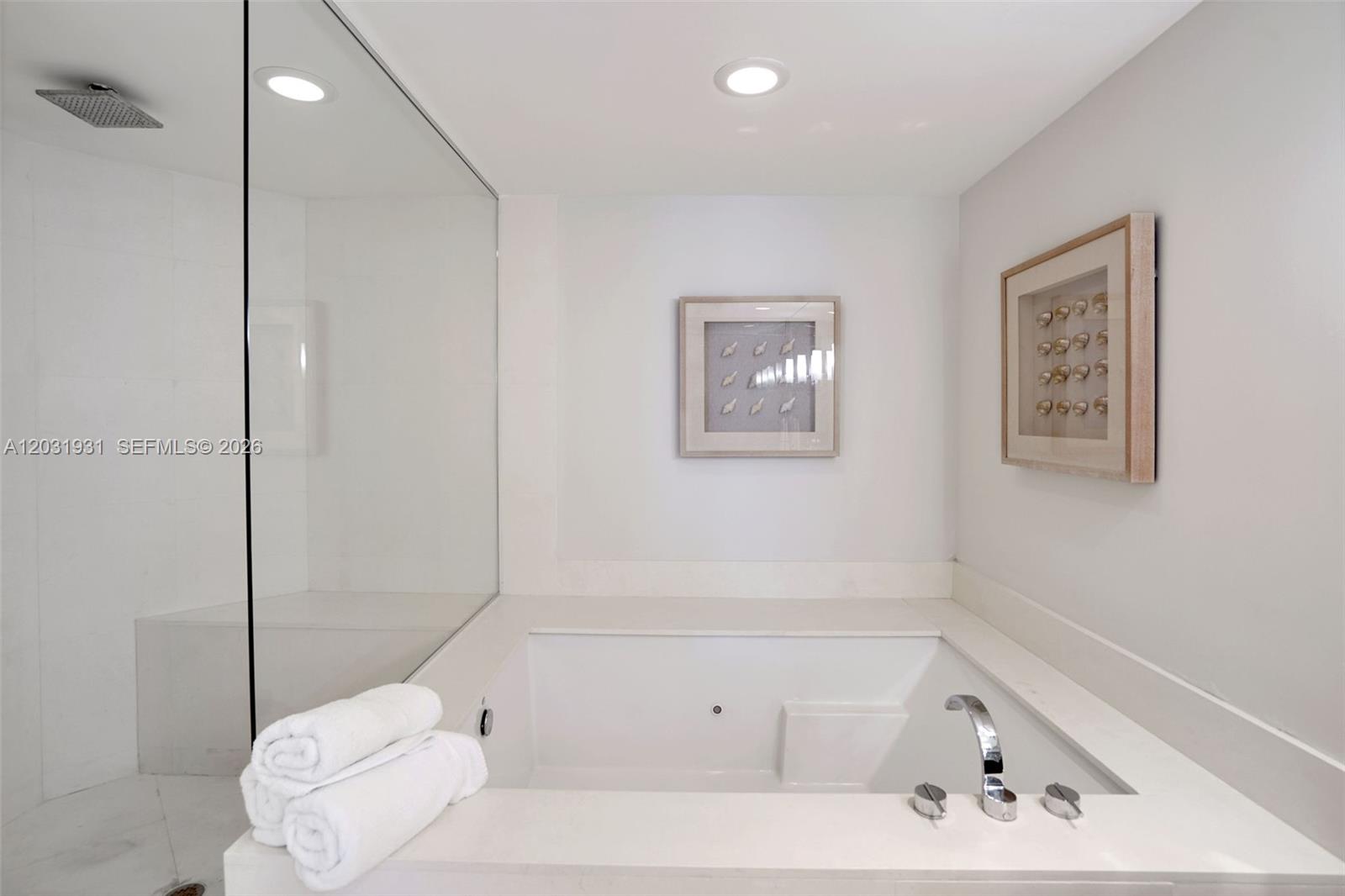 Photo of 2711 Ocean Dr  #2803, Hollywood, Florida, 33019 - 
