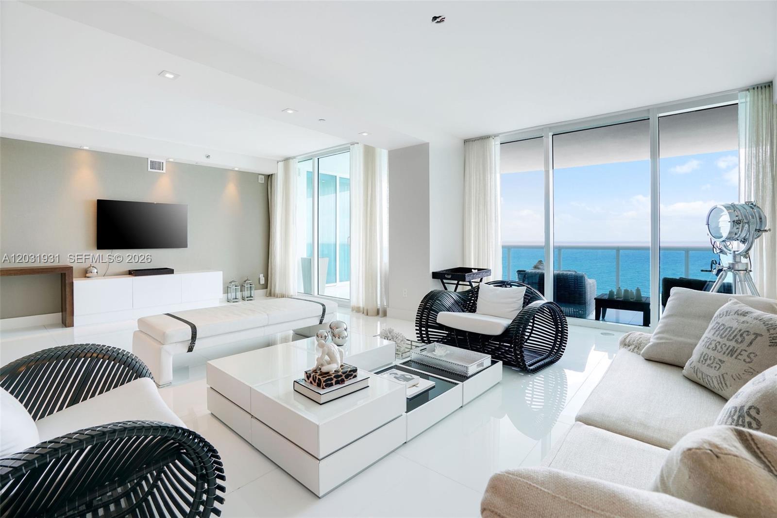 Photo of 2711 Ocean Dr  #2803, Hollywood, Florida, 33019 - 