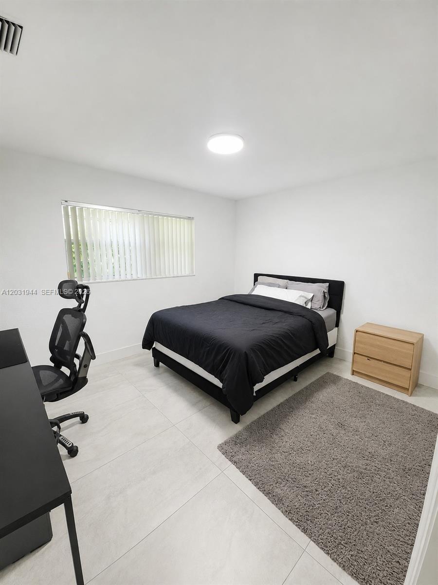   /  1558 sq. ft. $ 2026-06-05 0 Photo