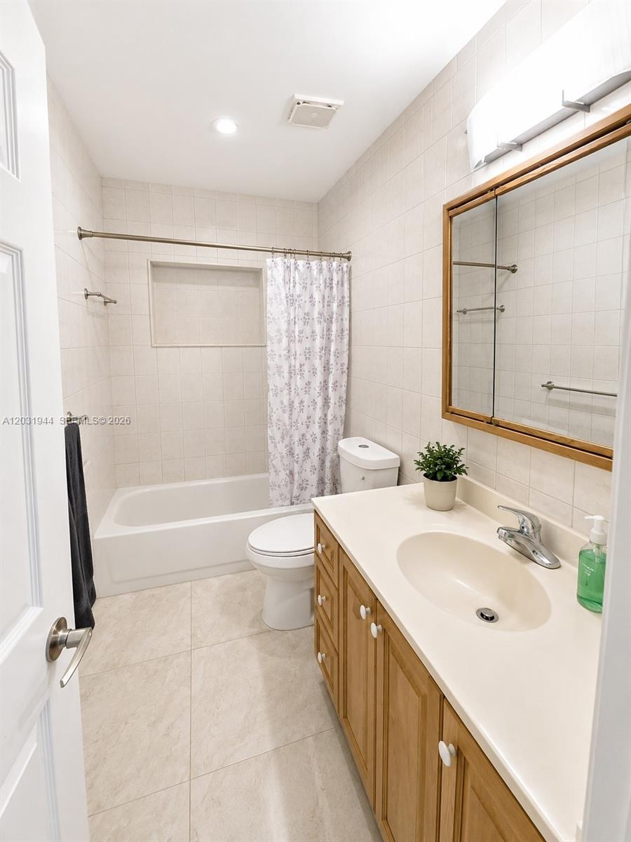   /  1558 sq. ft. $ 2026-06-05 0 Photo