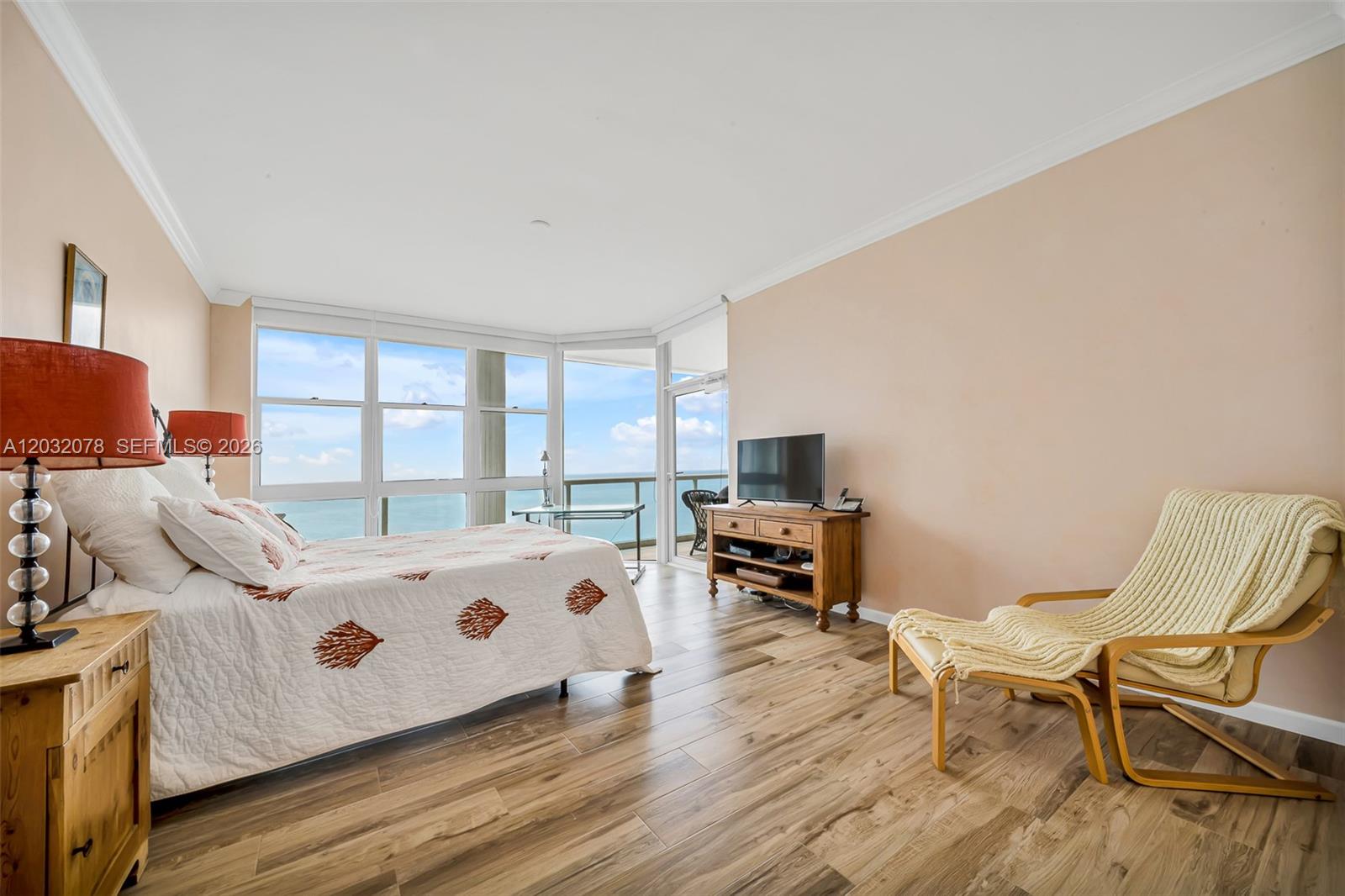 Photo of 6051 Ocean Dr  #1501, Hollywood, Florida, 33019 - 