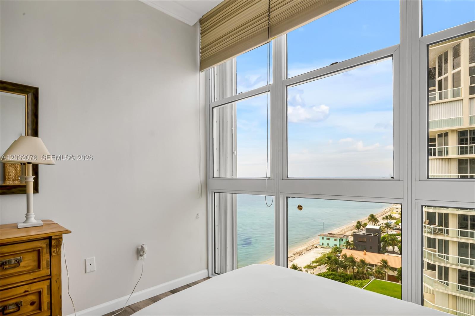 Photo of 6051 Ocean Dr  #1501, Hollywood, Florida, 33019 - 