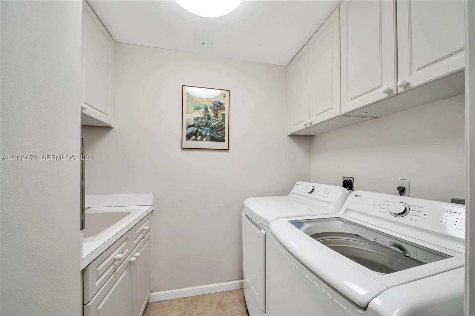 Photo of 6051 Ocean Dr  #1501, Hollywood, Florida, 33019 - 