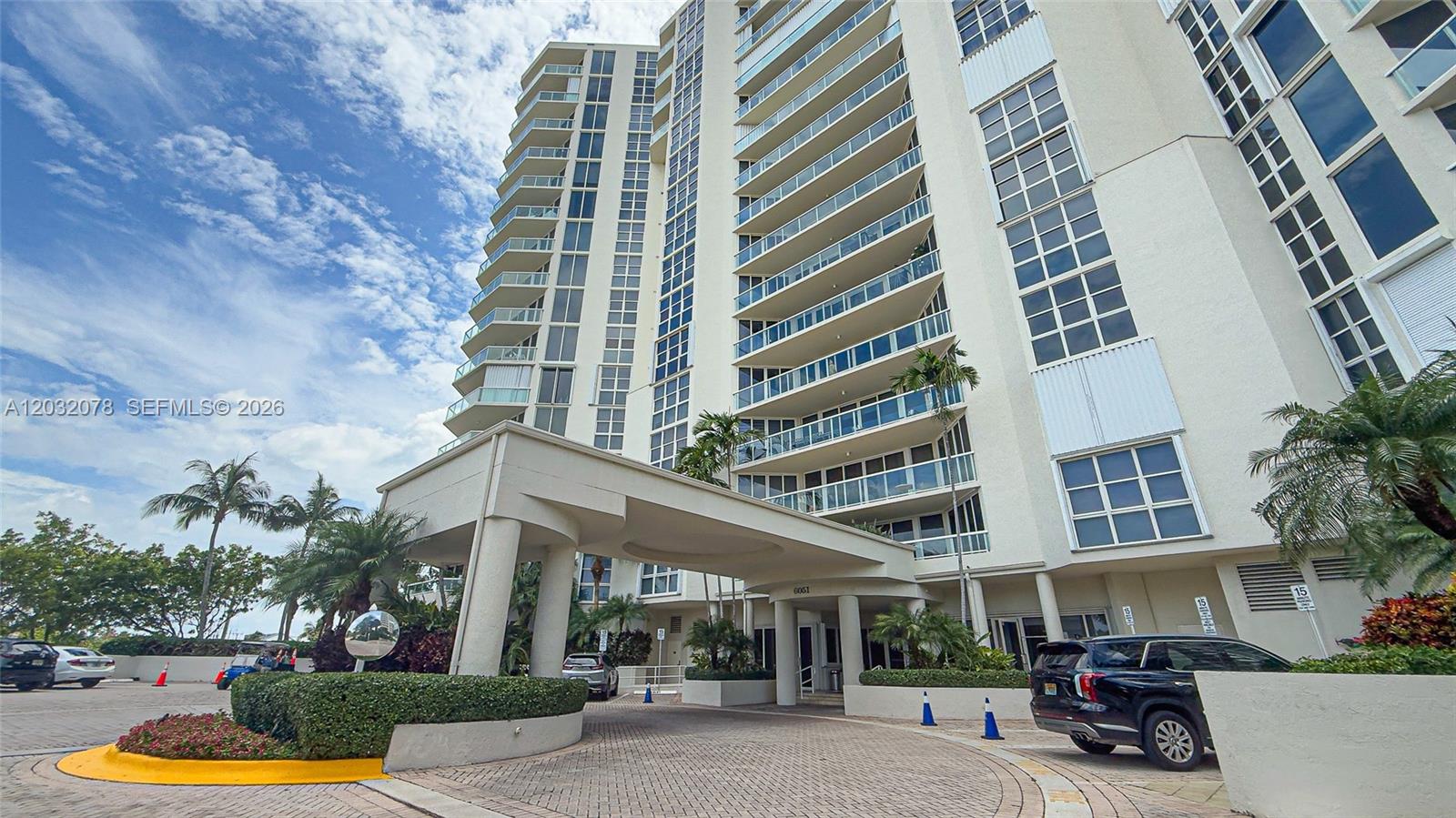 Photo of 6051 Ocean Dr  #1501, Hollywood, Florida, 33019 - 