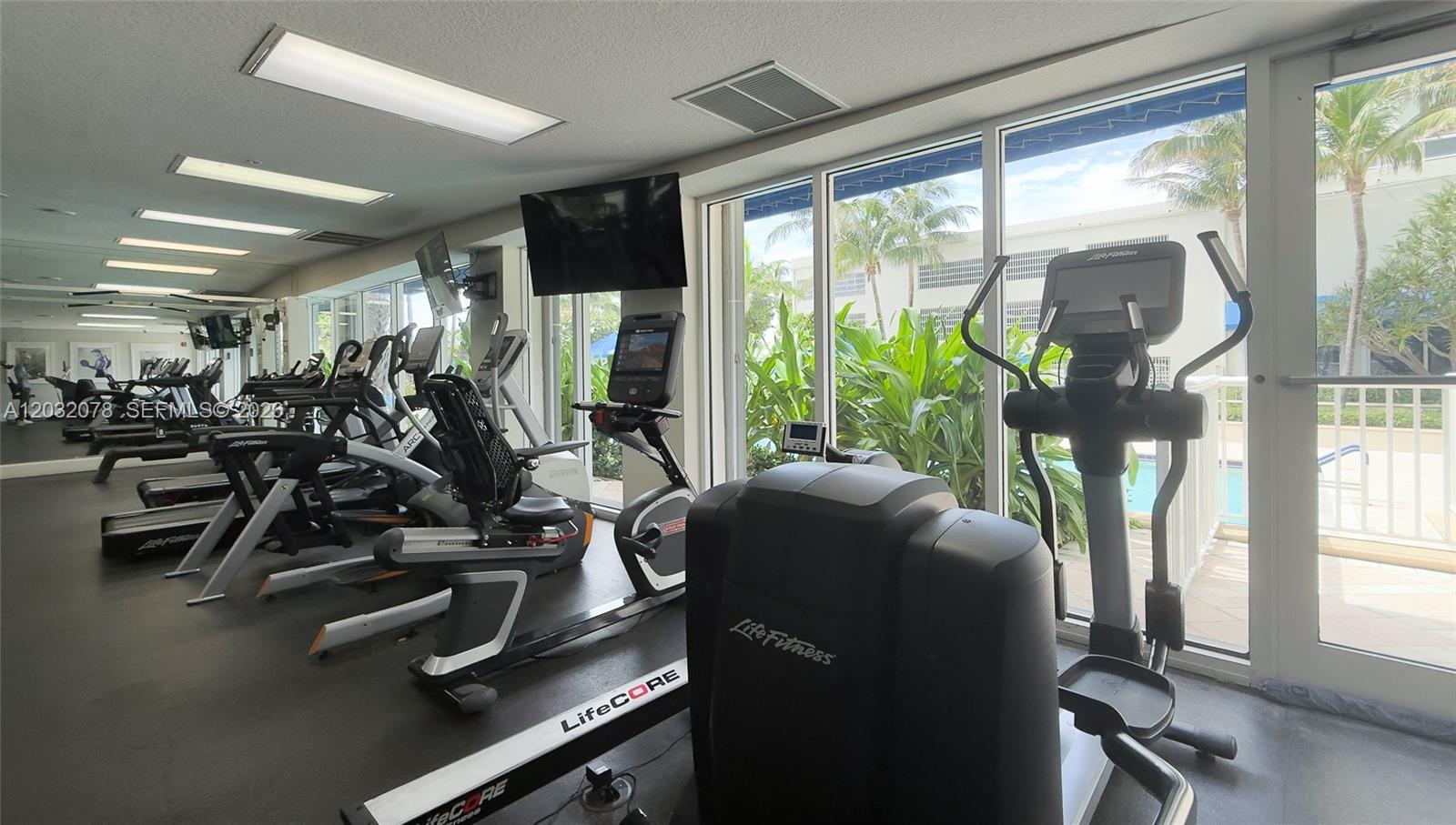 Photo of 6051 Ocean Dr  #1501, Hollywood, Florida, 33019 - 