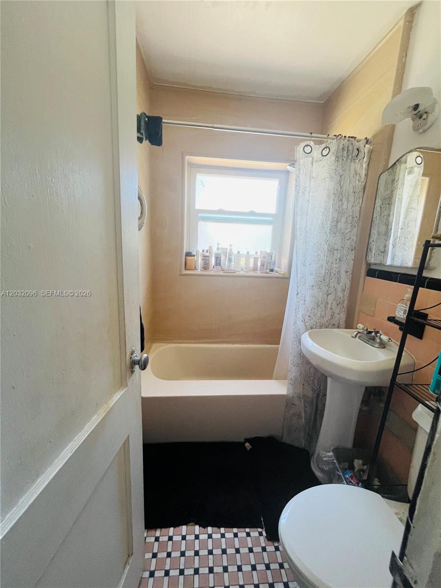   /  1860 sq. ft. $ 2026-06-22 0 foto