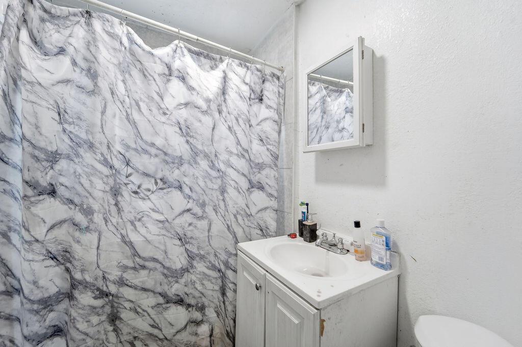 Ver detalles / 0 2880 sq. ft. $ 2026-06-21 0 foto