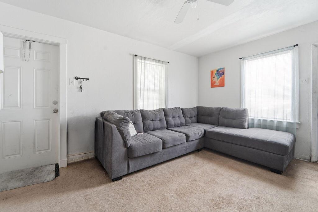 Ver detalles / 0 2880 sq. ft. $ 2026-06-21 0 foto