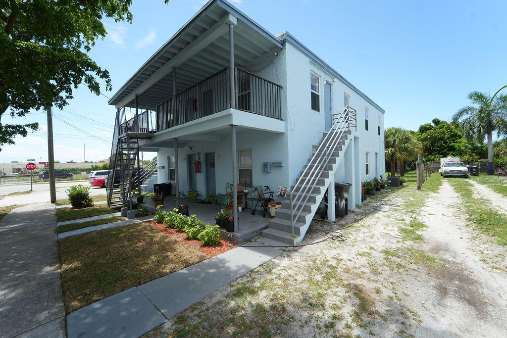 Ver detalles / 0 2880 sq. ft. $ 2026-06-21 0 foto