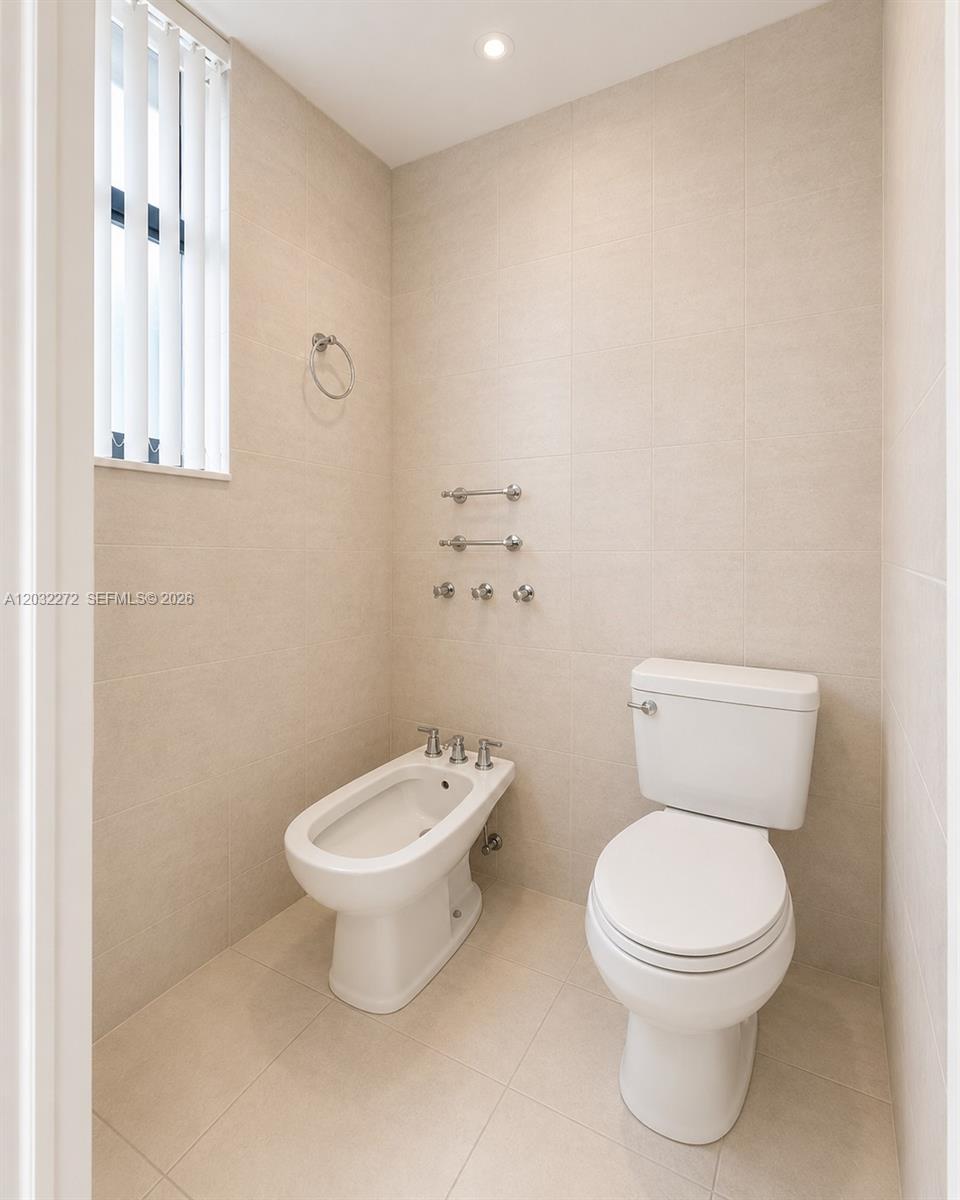 See details 1810 2 / 2 1396 sq. ft. $ 2026-06-06 0 Photo