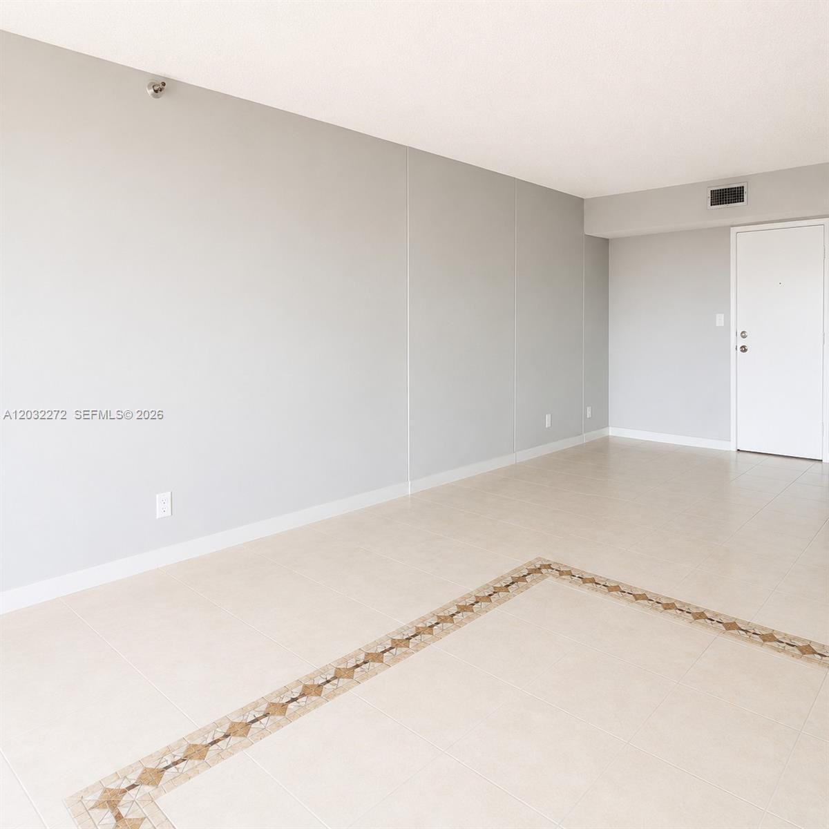 See details 1810 2 / 2 1396 sq. ft. $ 2026-06-06 0 Photo