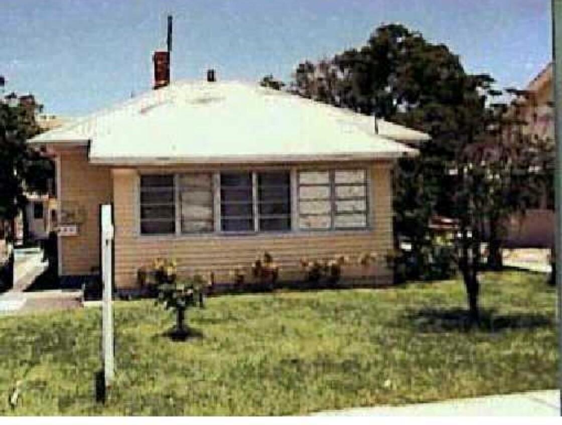 See details / 0 2052 sq. ft. $ 2026-06-21 0 Photo
