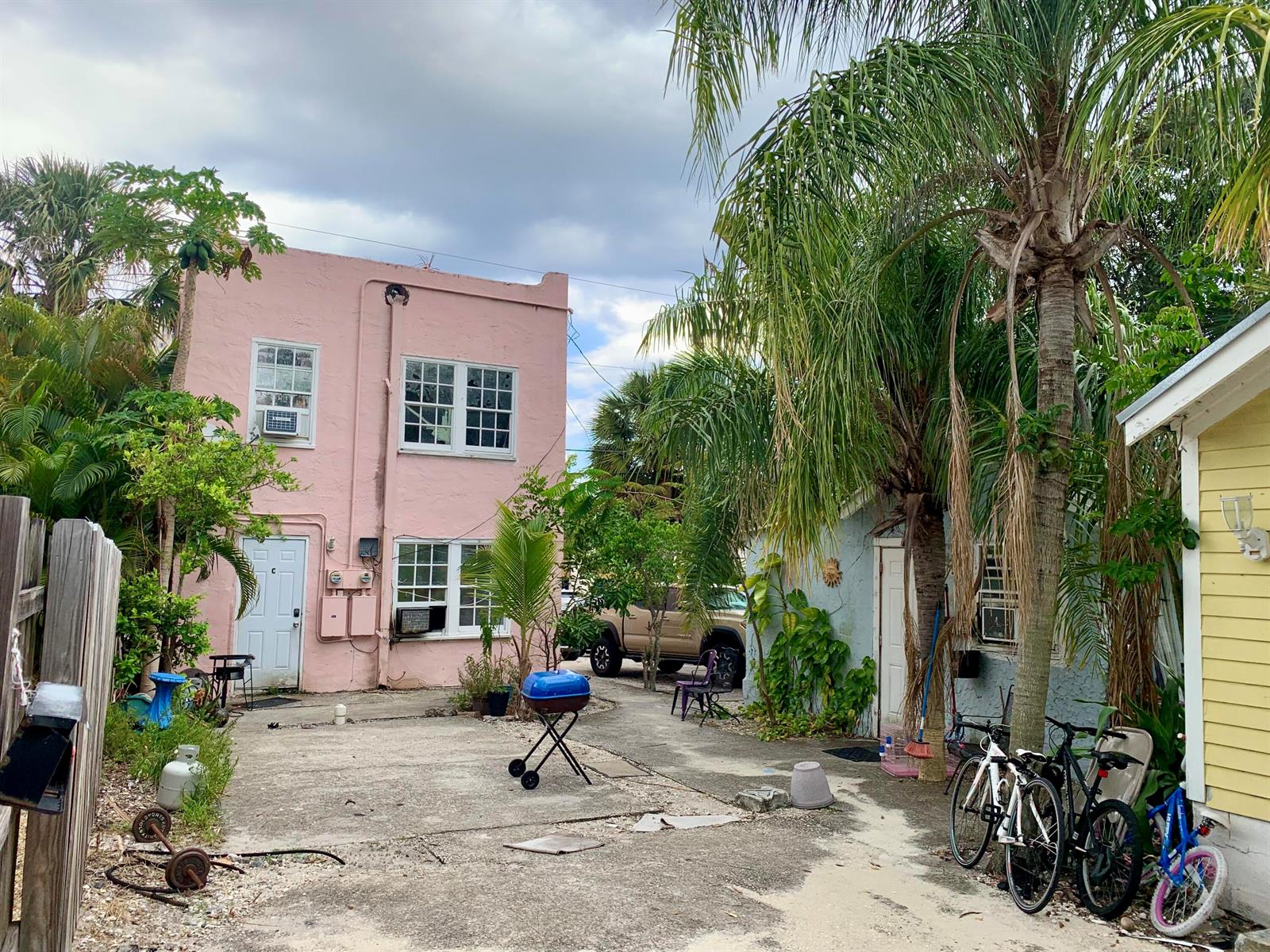 See details / 0 2052 sq. ft. $ 2026-06-21 0 Photo