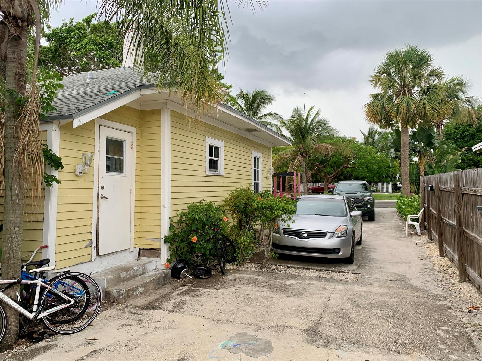 See details / 0 2052 sq. ft. $ 2026-06-21 0 Photo