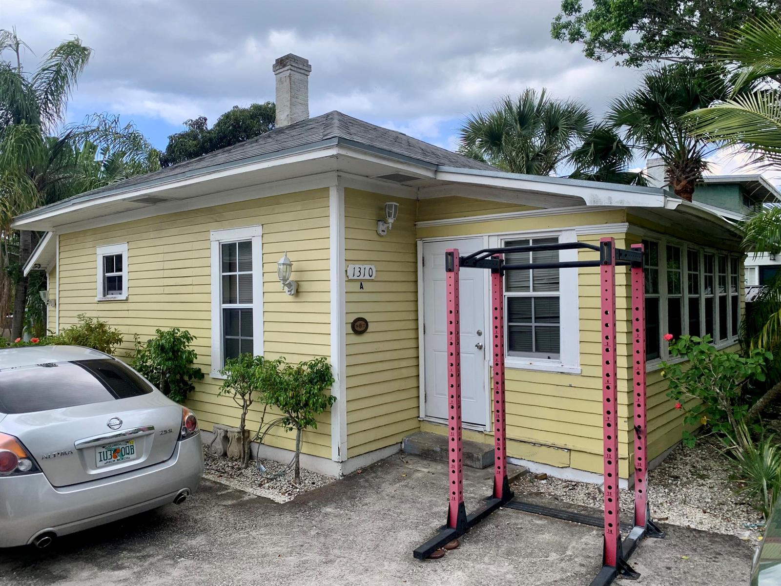 See details / 0 2052 sq. ft. $ 2026-06-21 0 Photo