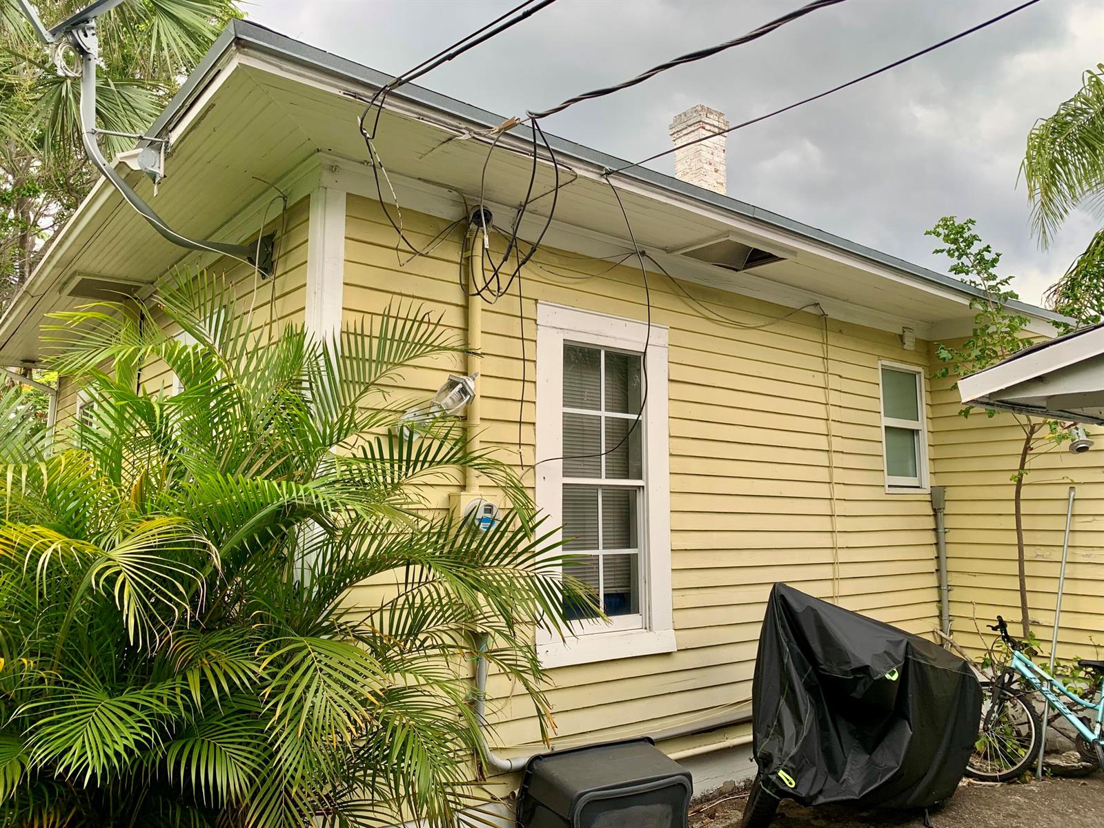 See details / 0 2052 sq. ft. $ 2026-06-21 0 Photo