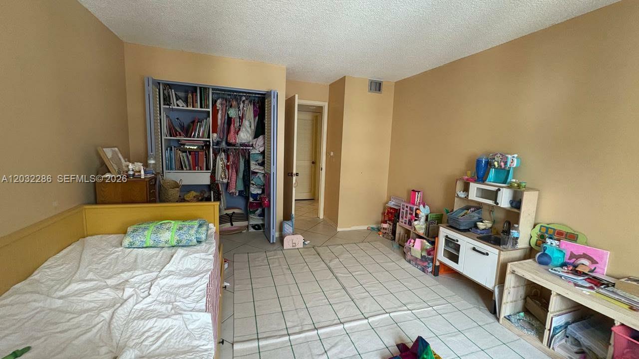 Photo of 1865 Ocean Dr  #12E, Hallandale Beach, Florida, 33009 - 