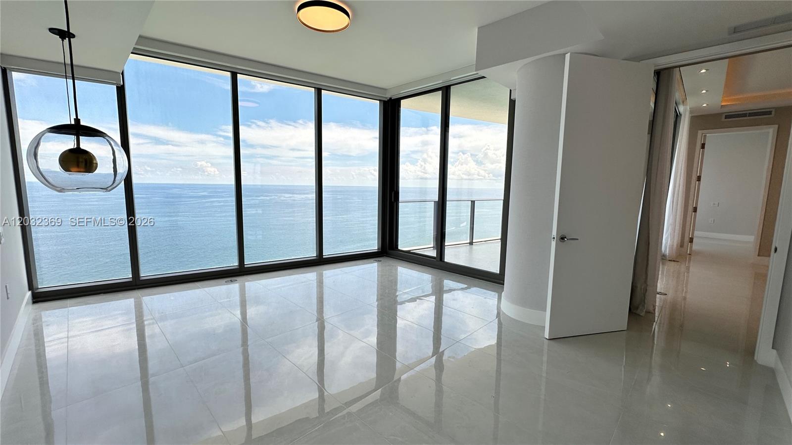 See details 3804 2 / 3 1571 sq. ft. $ 2026-06-06 0 Photo