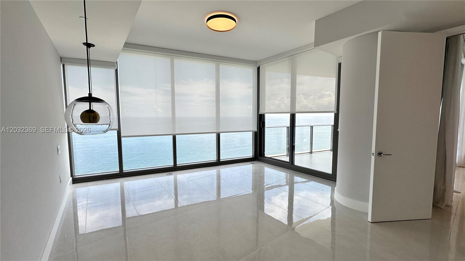 See details 3804 2 / 3 1571 sq. ft. $ 2026-06-06 0 Photo