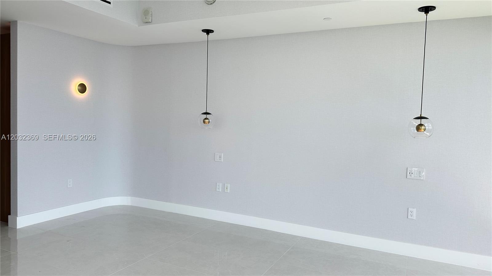 See details 3804 2 / 3 1571 sq. ft. $ 2026-06-06 0 Photo