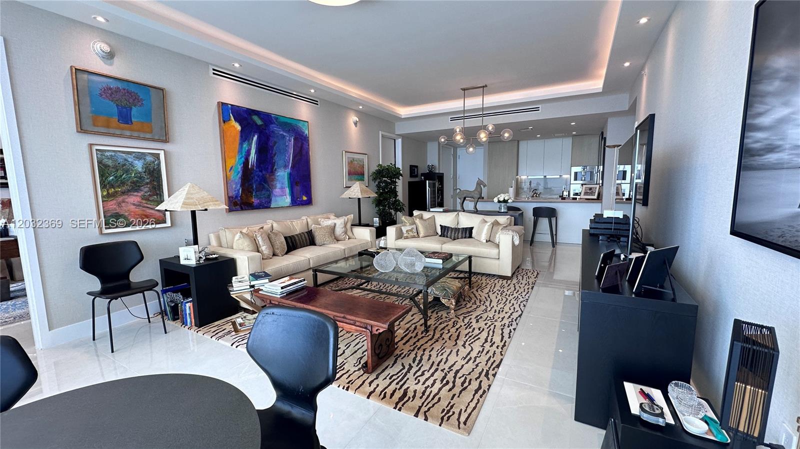 See details 3804 2 / 3 1571 sq. ft. $ 2026-06-06 0 Photo