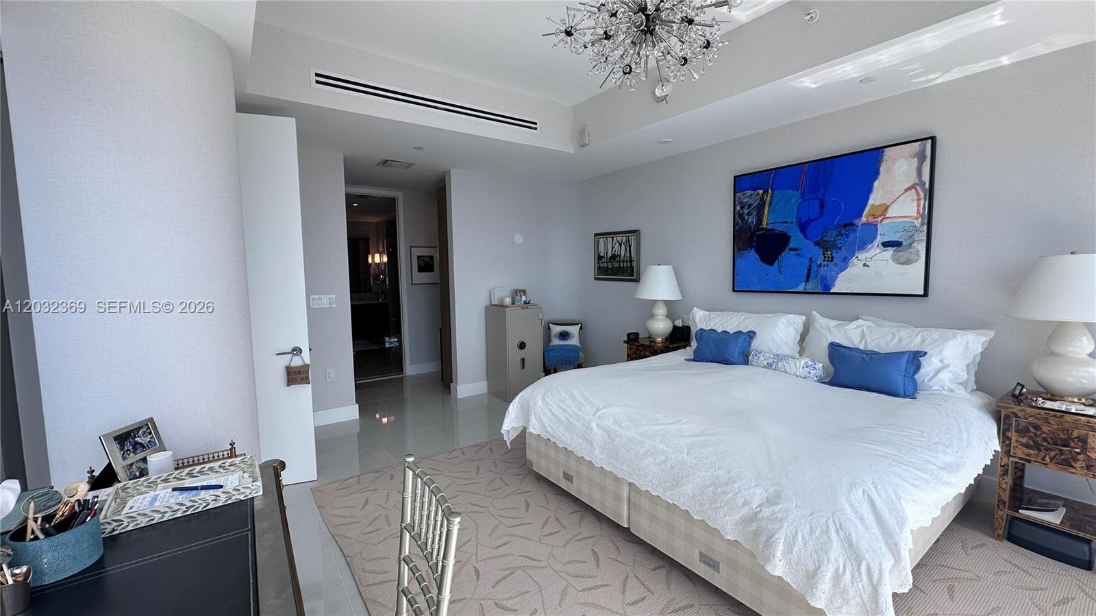 See details 3804 2 / 3 1571 sq. ft. $ 2026-06-06 0 Photo