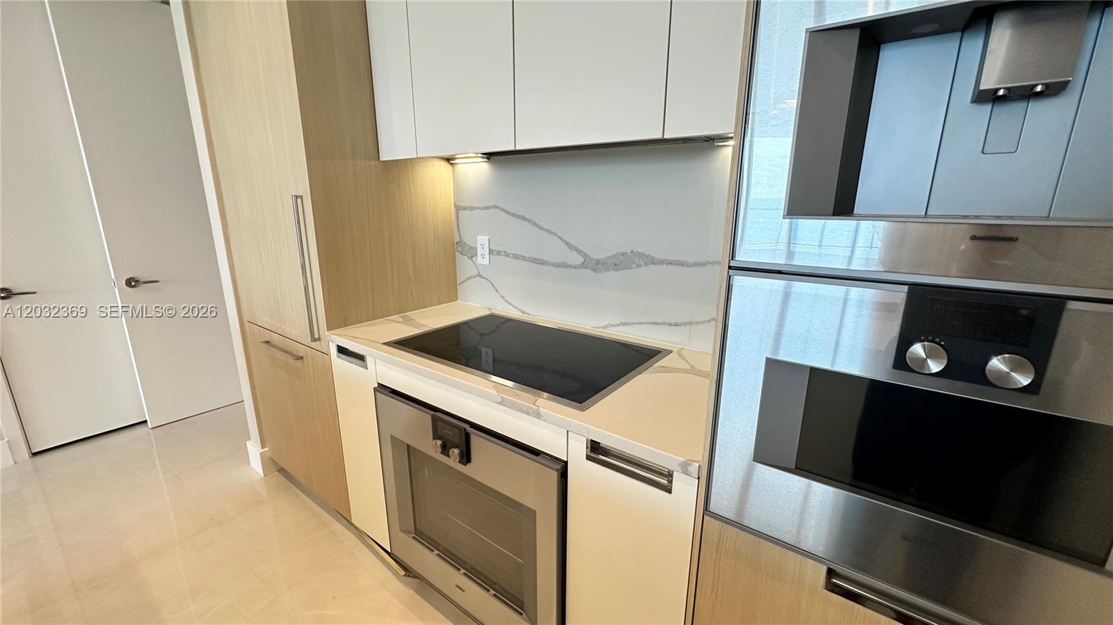 See details 3804 2 / 3 1571 sq. ft. $ 2026-06-06 0 Photo