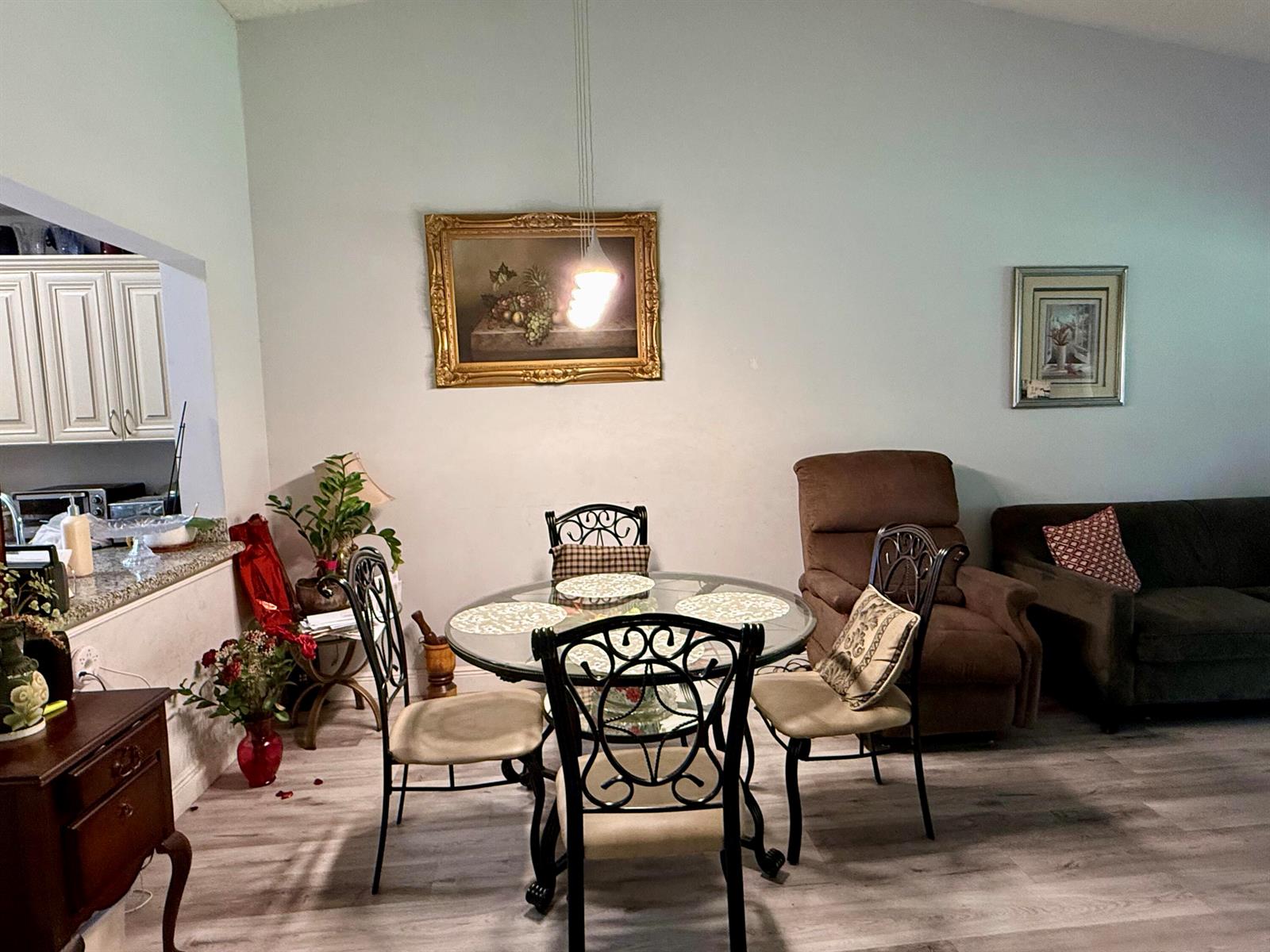 B 2 / 2 1123 sq. ft. $ 2026-07-24 0 foto