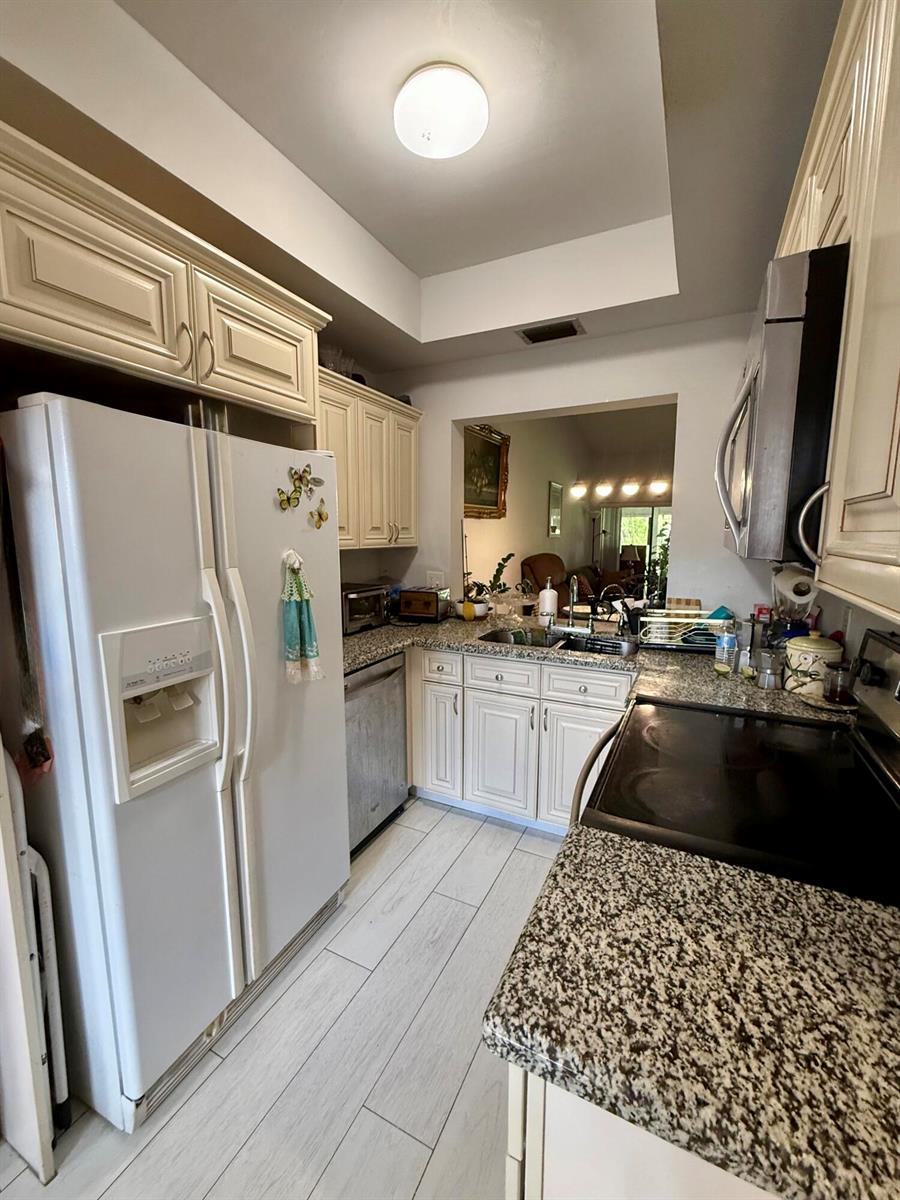 B 2 / 2 1123 sq. ft. $ 2026-07-24 0 foto