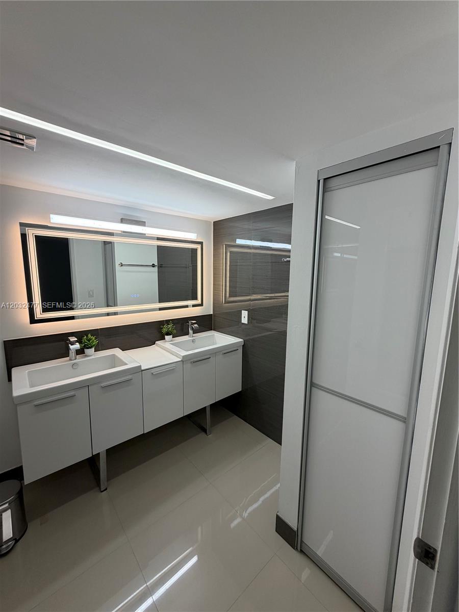Photo of 3300 192nd St #1109, Aventura, Florida, 33180 - LED Lighted Mirror & Closet