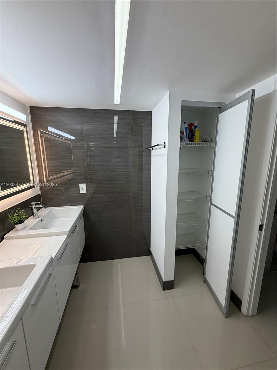 Photo of 3300 192nd St #1109, Aventura, Florida, 33180 - LED Lighted Mirror & Closet