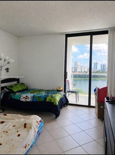 Photo of 3675 Country Club Dr #1406, Aventura, Florida, 33180 - Guest bedroom