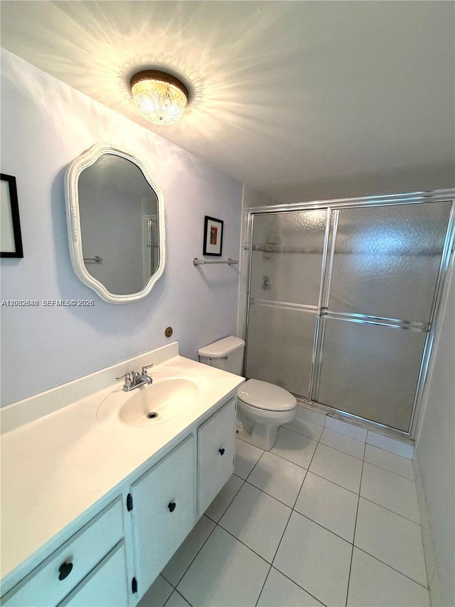 Photo of 1833 Ocean Dr #1202, Hallandale Beach, Florida, 33009 -