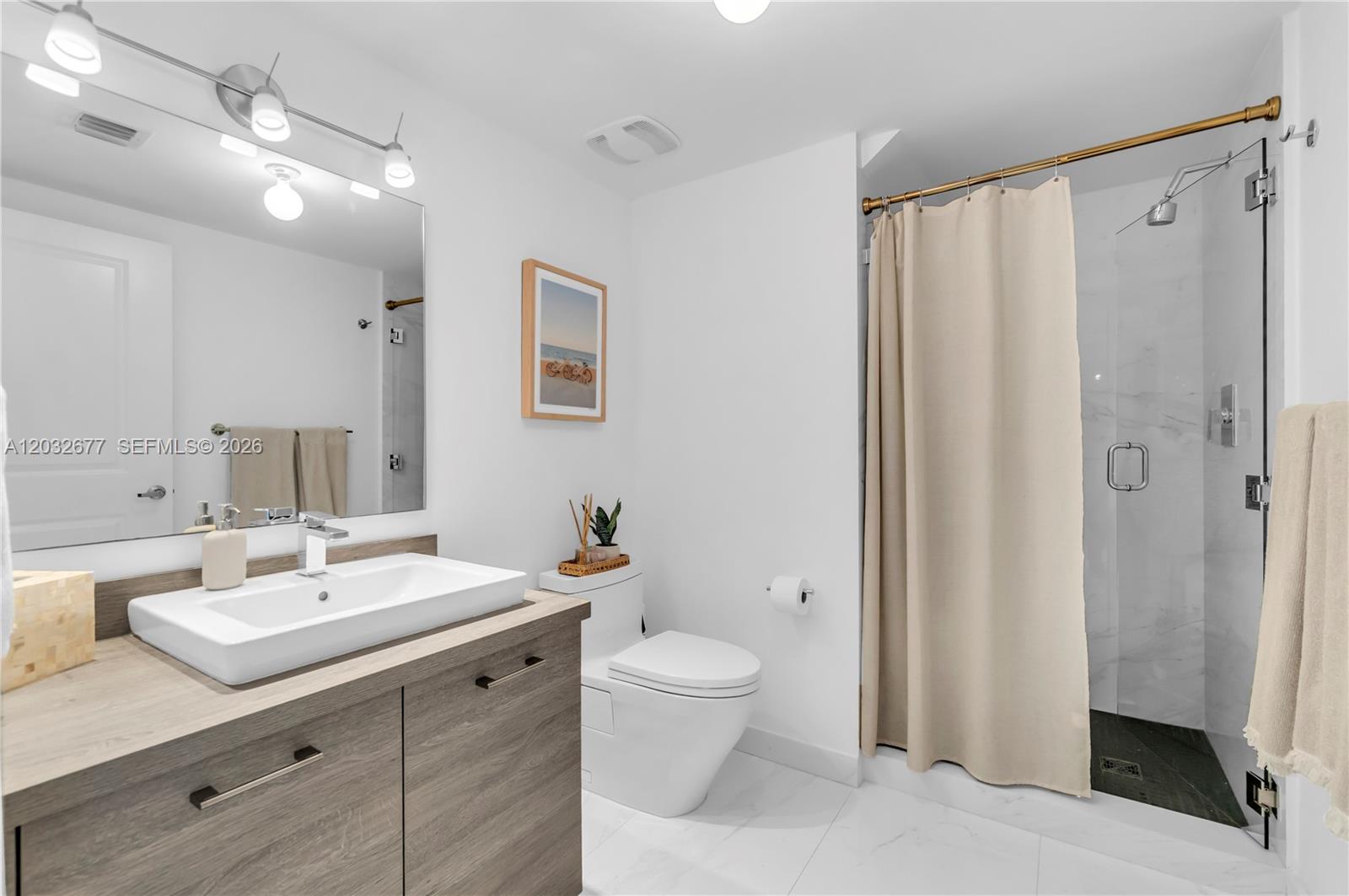 Photo of 400 Sunny Isles Blvd  #1917, Sunny Isles Beach, Florida, 33160 - 