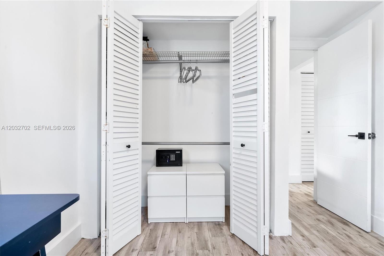 See details / 1281 sq. ft. $ 2026-06-07 0 Photo