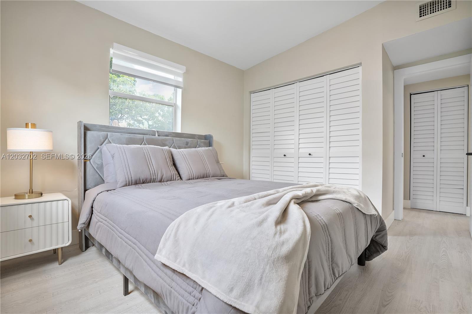 See details / 1281 sq. ft. $ 2026-06-07 0 Photo