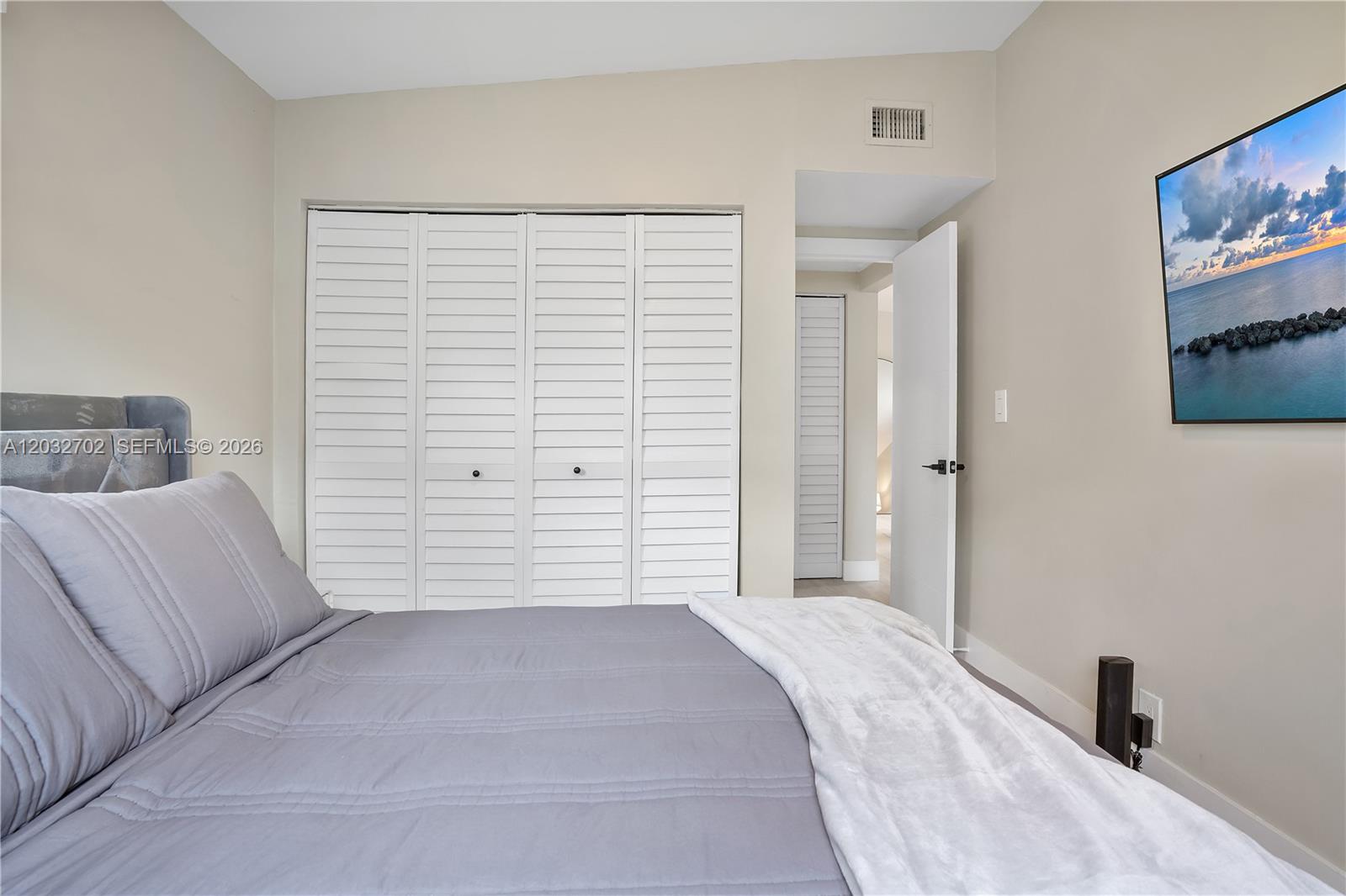 See details / 1281 sq. ft. $ 2026-06-07 0 Photo