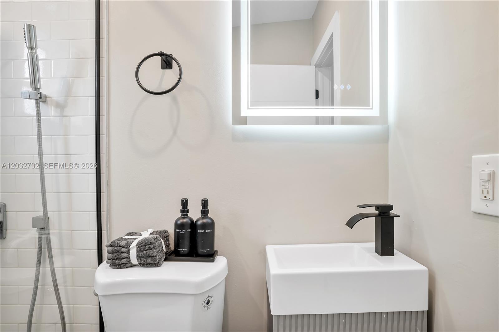 See details / 1281 sq. ft. $ 2026-06-07 0 Photo
