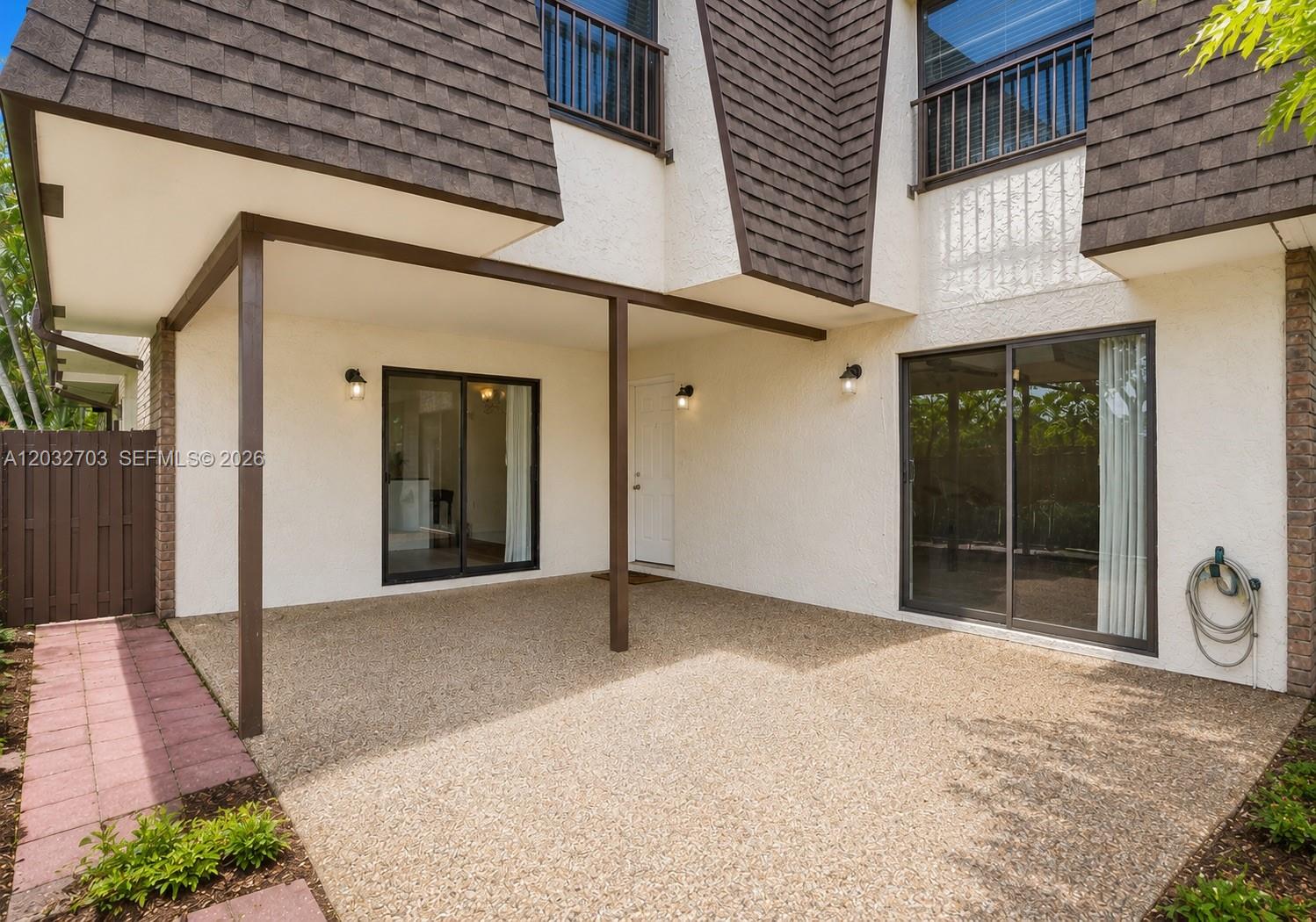 Ver detalles 2560 3 / 3 1434 sq. ft. $ 2026-06-07 0 foto