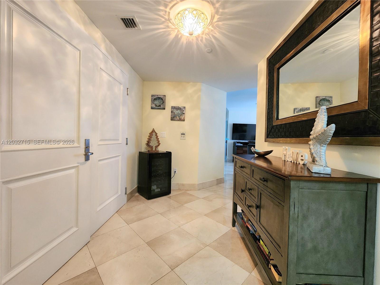 Photo of 3101 Ocean Dr  #1106, Hollywood, Florida, 33019 - 