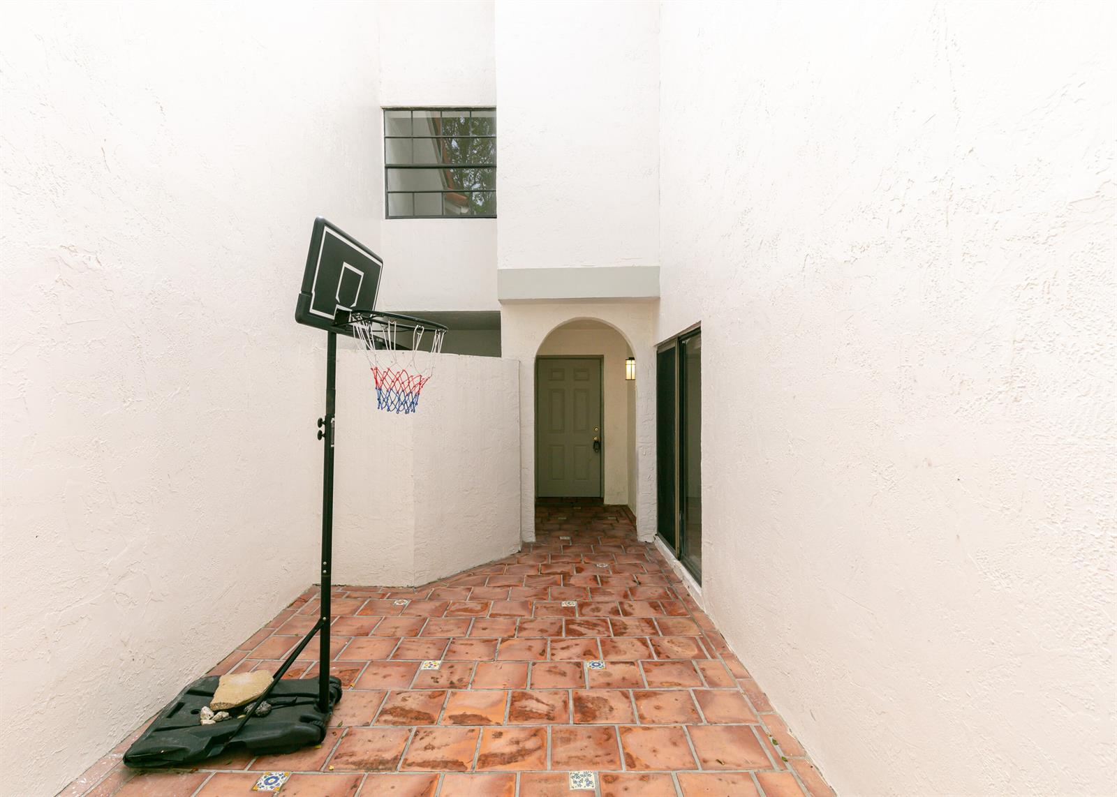 Photo of 3530 Magellan (3530), Aventura, Florida, 33180 - 2M8A5724
