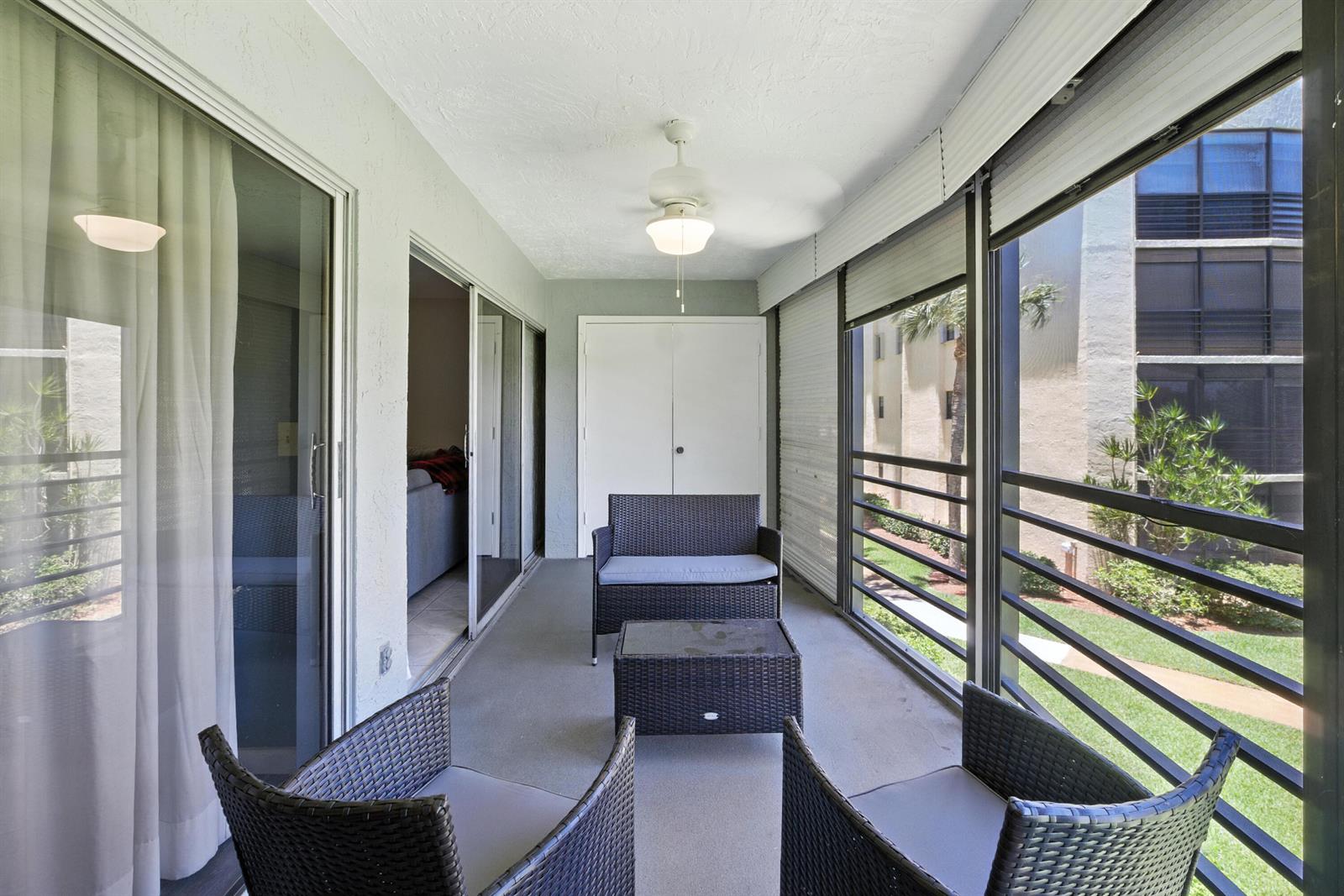 202 2 / 2 1160 sq. ft. $ 2026-06-20 0 Photo