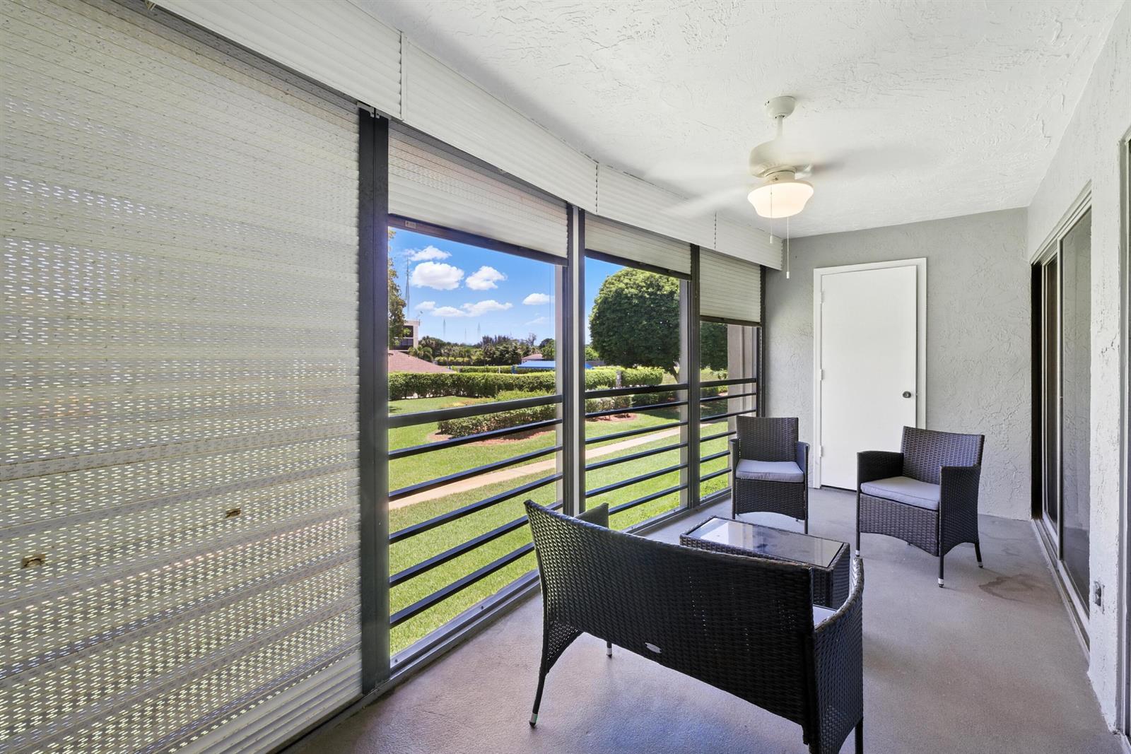 202 2 / 2 1160 sq. ft. $ 2026-06-20 0 Photo