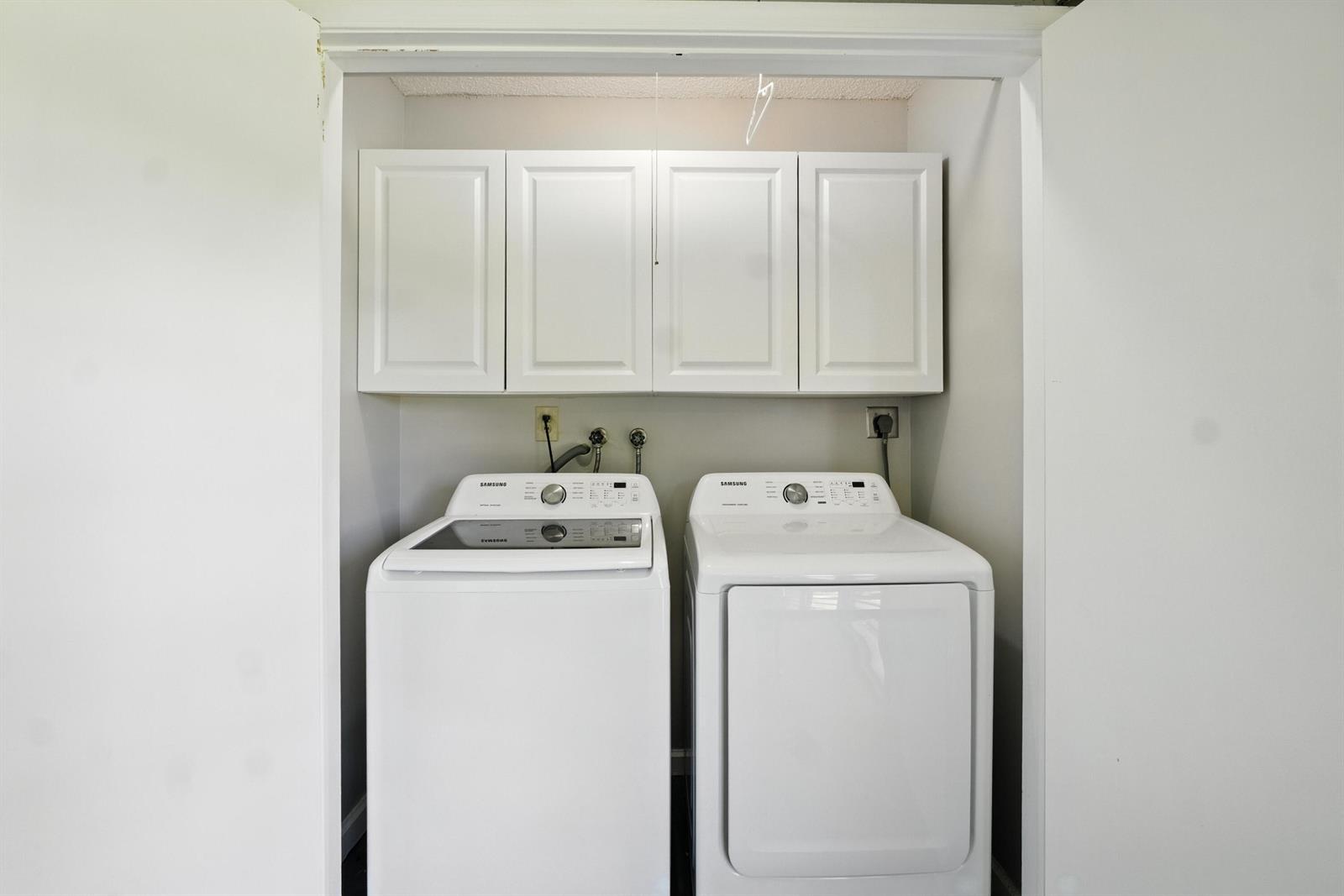 202 2 / 2 1160 sq. ft. $ 2026-06-20 0 Photo