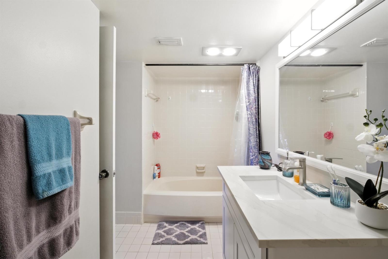 202 2 / 2 1160 sq. ft. $ 2026-06-20 0 Photo