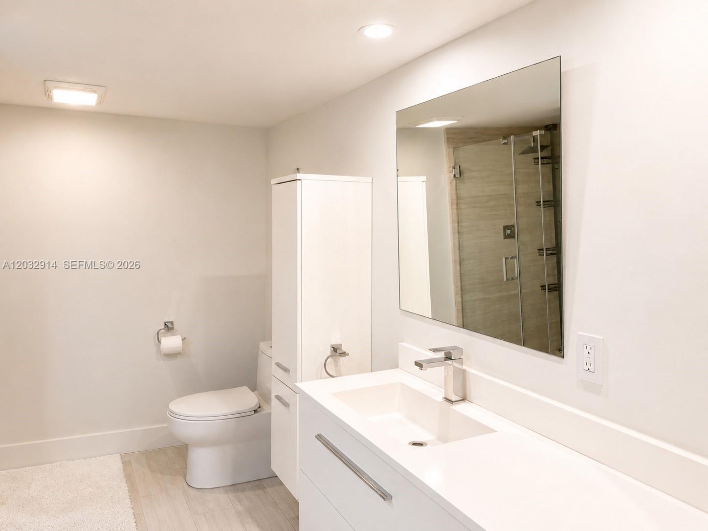 Photo of 1865 Ocean Dr  #8I, Hallandale Beach, Florida, 33009 - 