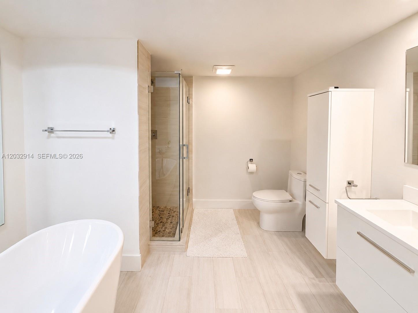 Photo of 1865 Ocean Dr  #8I, Hallandale Beach, Florida, 33009 - 