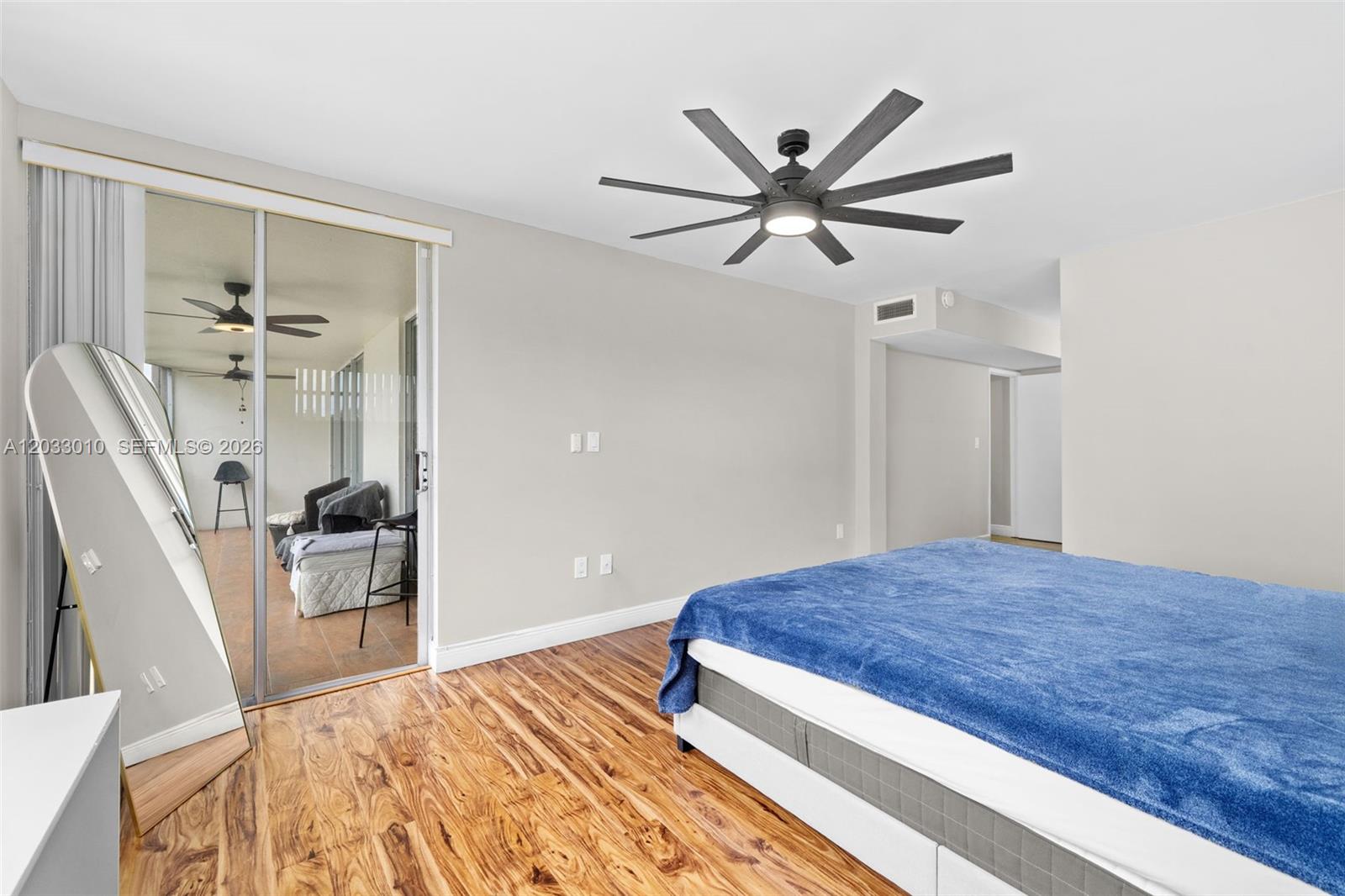 See details 302-1 2 / 2 1674 sq. ft. $ 2026-06-08 0 Photo